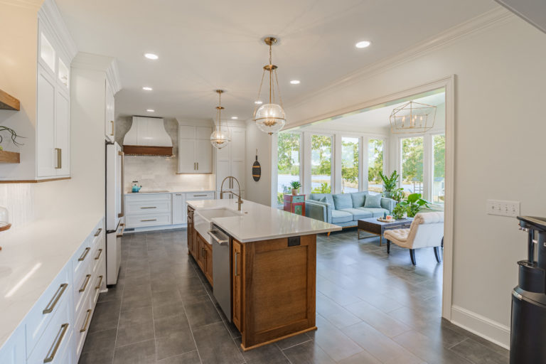 Upscale Farmhouse Kitchen